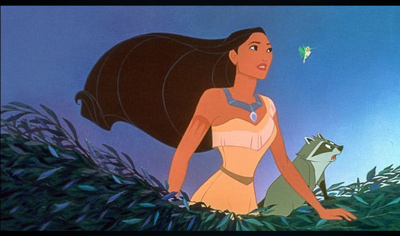 Pocahontas com uma expressão de curiosidade com seus cabelos jogados ao vento e com um guaxinim ao lado também curioso com algo.