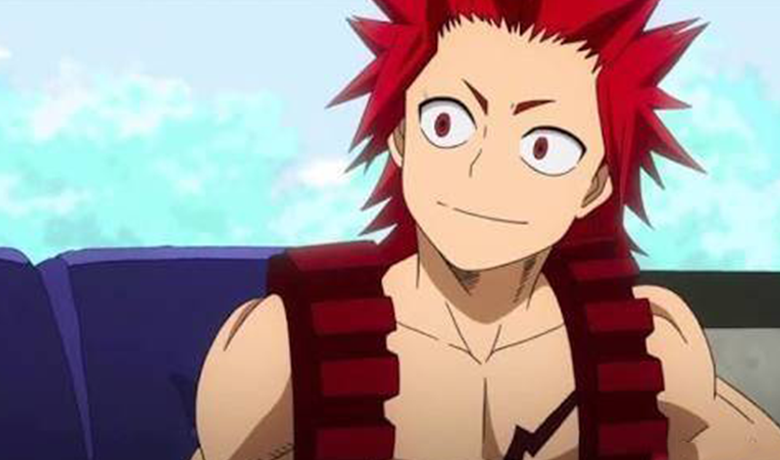 O personagem Eijiro Kirishima vestindo roupas vermelhas e sorrindo.