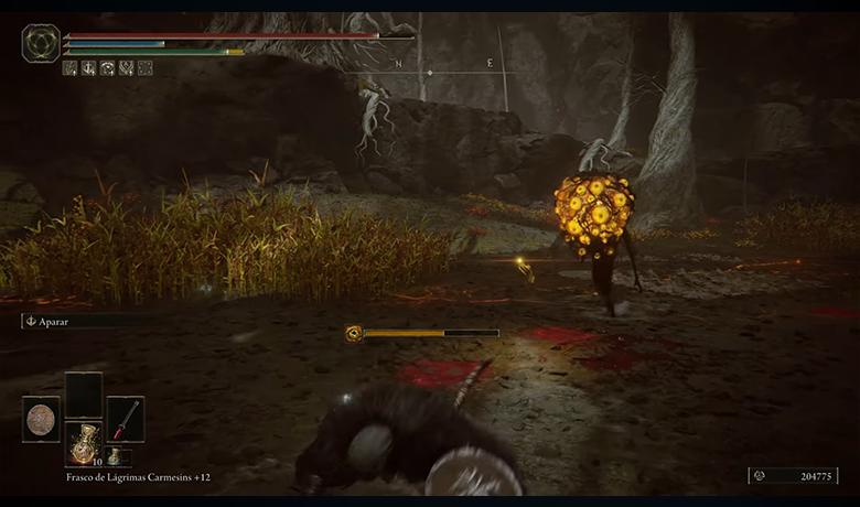 Image of an enemy with eyes in a strong shade of yellow following the protagonist